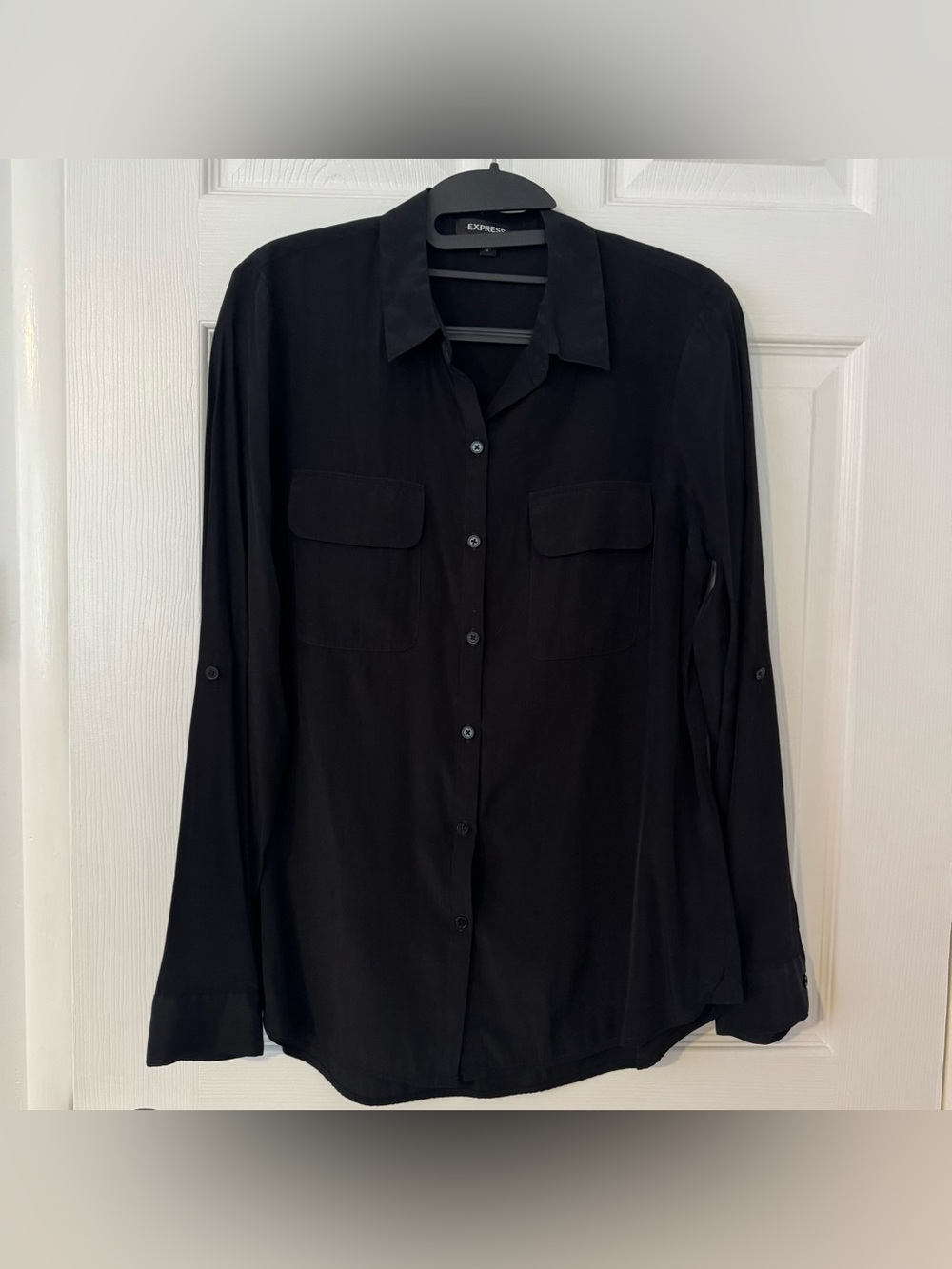 Express Women’s Black Long-Sleeve Button-Down Shirt